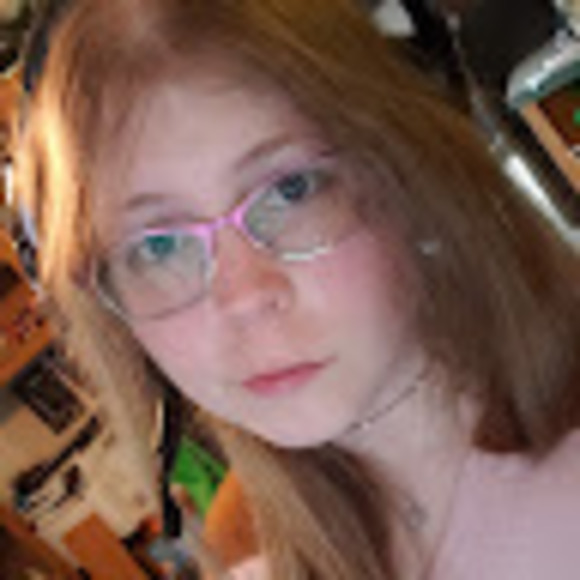 Meet your Posher, Caylenna - Picture 1 of 1